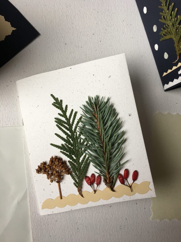 DIY Christmas cards with dry leaves